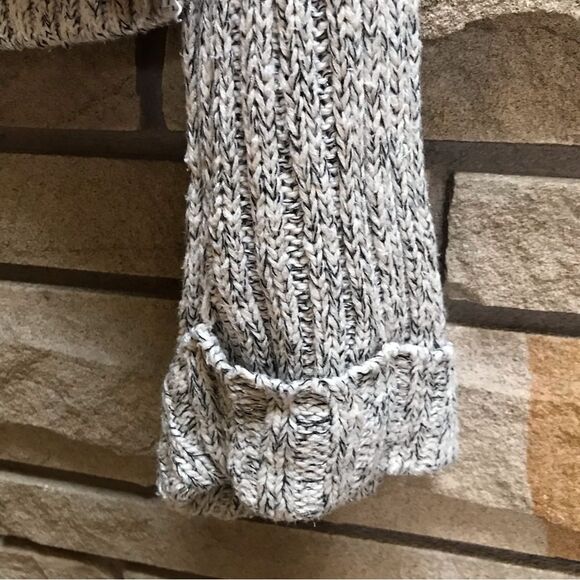 Free People Marled Ivory Combo Twisted Cable Cropped TNeck Sweater OB465415 L - Picture 10 of 16